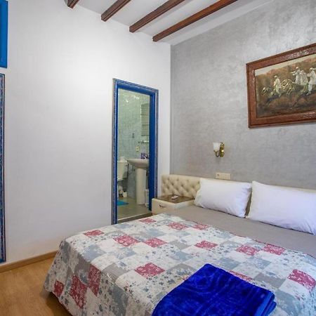 Guest House Yasmina เชฟชาอูน ภายนอก รูปภาพ
