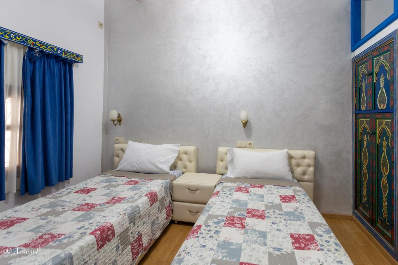 Guest House Yasmina เชฟชาอูน ภายนอก รูปภาพ