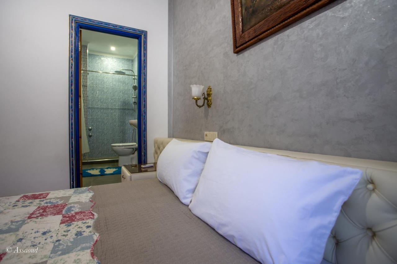 Guest House Yasmina เชฟชาอูน ภายนอก รูปภาพ