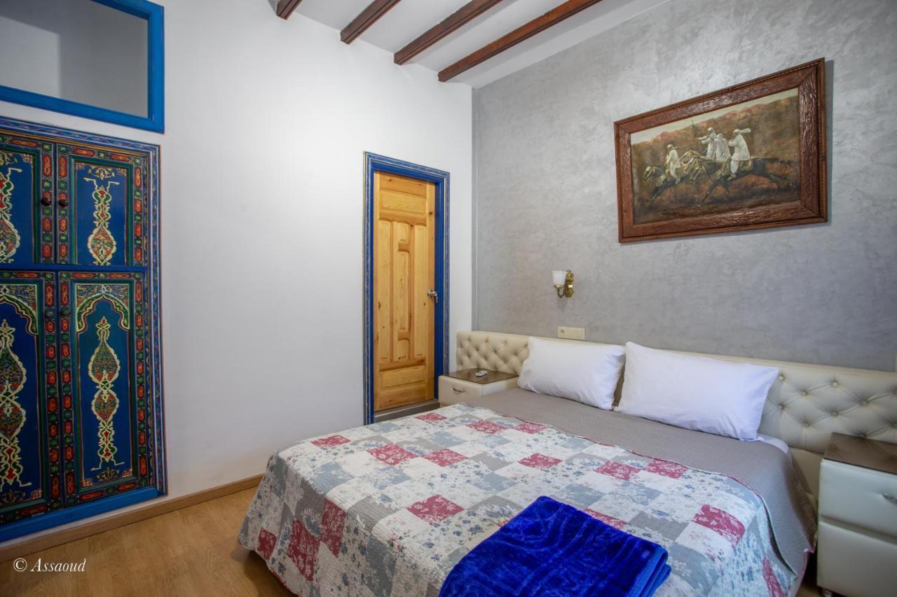 Guest House Yasmina เชฟชาอูน ภายนอก รูปภาพ