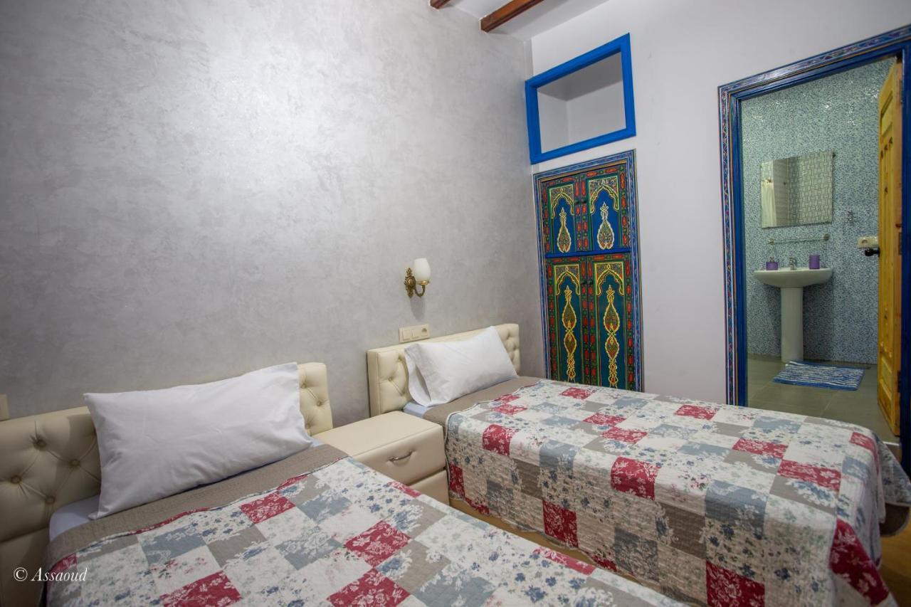 Guest House Yasmina เชฟชาอูน ภายนอก รูปภาพ