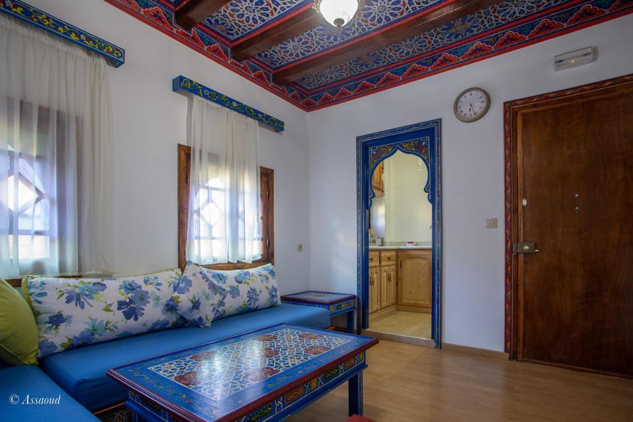 Guest House Yasmina เชฟชาอูน ภายนอก รูปภาพ