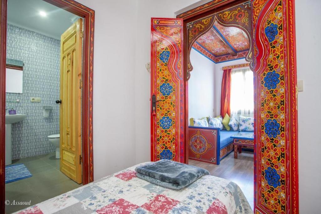 Guest House Yasmina เชฟชาอูน ภายนอก รูปภาพ