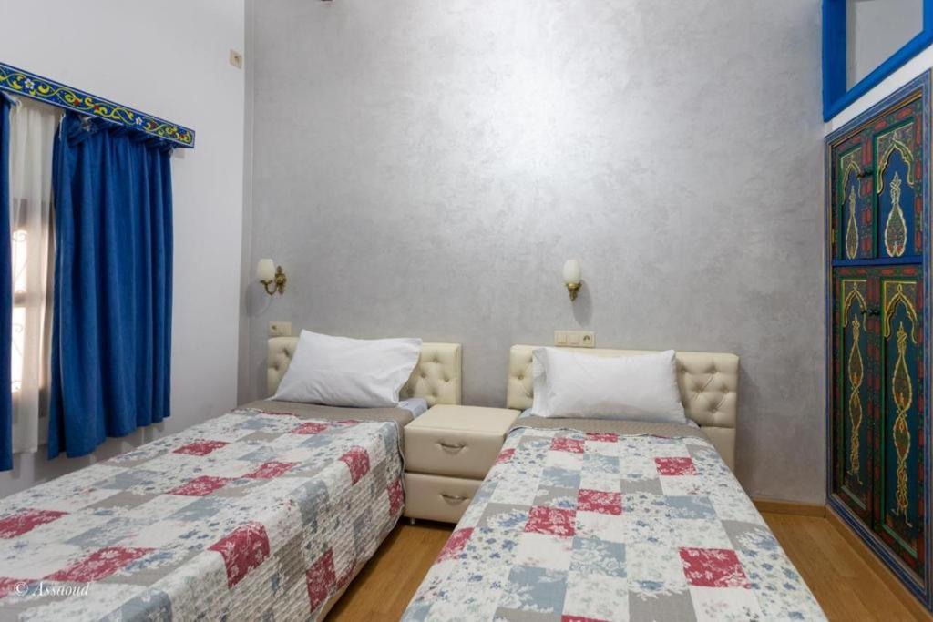 Guest House Yasmina เชฟชาอูน ภายนอก รูปภาพ